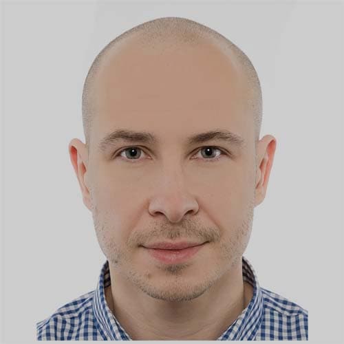 Portret fizjoterapeuty z gabinetu w Markach - Marcin Staniszewski